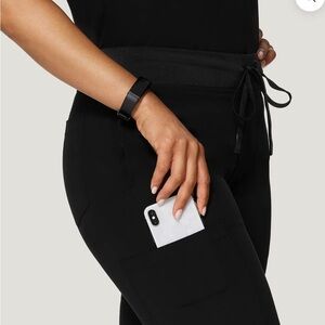 Mandala 9 Pocket Joggers Black